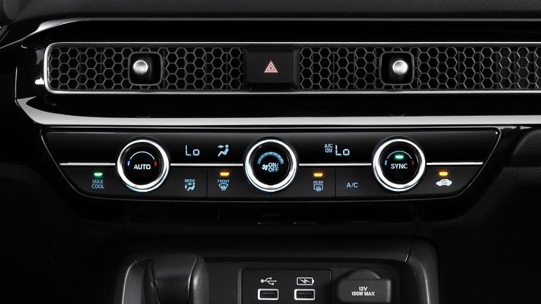 Hệ thống điều hòa tự động 2 vùng tiện lợi (RS).